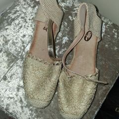 Wedge shoes
