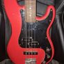 squire PJ bass Image 3