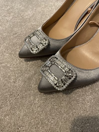 Silver heels with detail - new