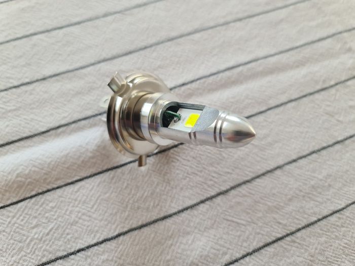 HS1 LED Bulbs H4 9003 Motorcycle Headlight Bulbs High Low Beam COB 10W 1000 Lumens DC 9-80V Replacement for 35/35W HS1 Halogen Bulbs
