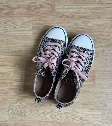 Leopard print converse style shoes
