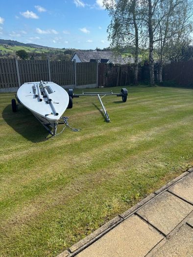 Laser sailing dinghy 4.7 and Radial