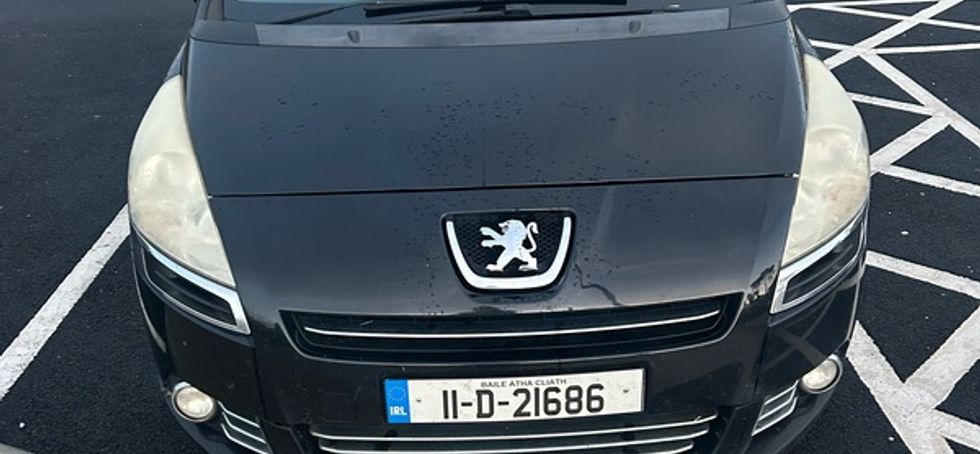 2011 Peugeot 5008