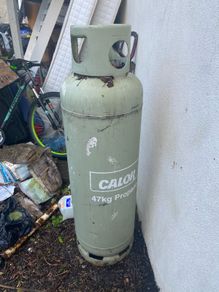 gas cylinder