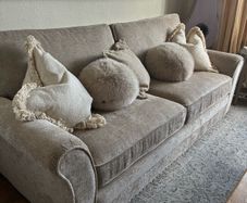 Valencia sofa The Orchard