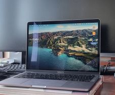 MacBook Pro  M1 13 inch 2022