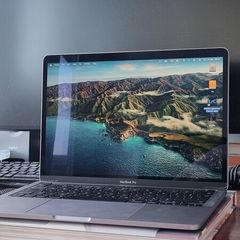MacBook Pro  M1 13 inch 2022