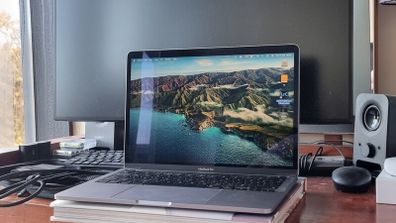 MacBook Pro  M1 13 inch 2022