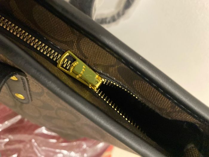 Tote Handbag popular dedign