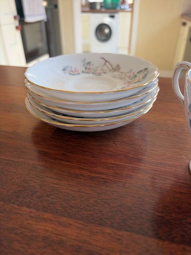 Vintage Tuscan Juniper 15 piece tea set