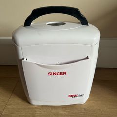 Singer sewing machine & bundle