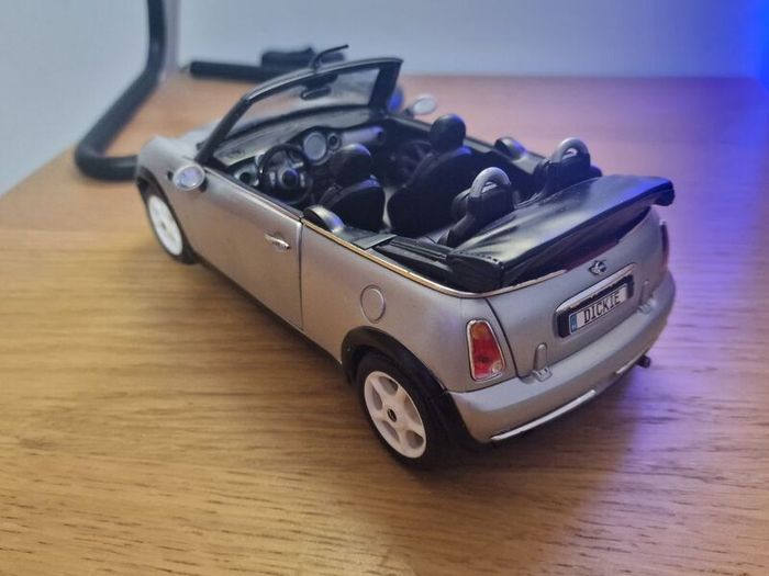 Mini cooper 1:24 diecast