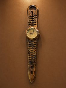 Large Decorative Wooden Wall Clock  Needs repair