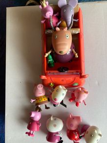 Peppa Pig Car & Characters