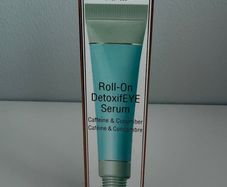 Pixi detoxifeye roll on caffeine eye serum 25ml