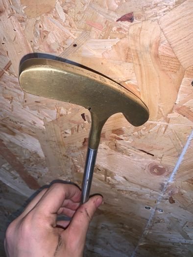 Acushnet Brass heavy blade Golf putter (RH)