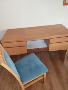 Computer desk
