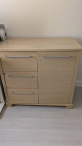 Baby changing unit