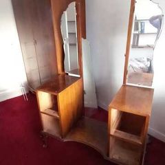 Furniture Mahogany - Dresser with mirrors