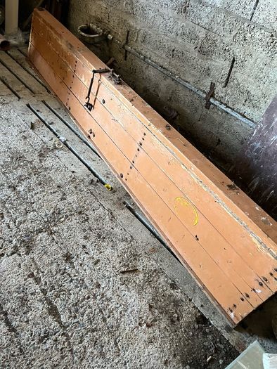 Antique hayseed/ fertiliser shaker. 10 ft long