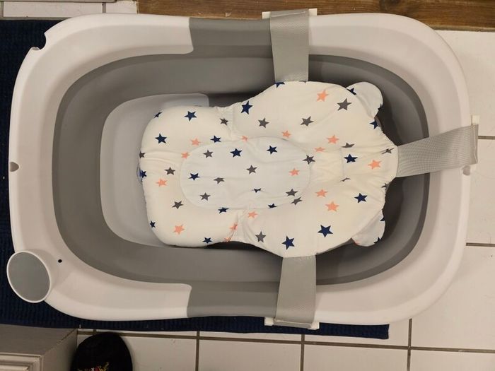 Baby bath tube