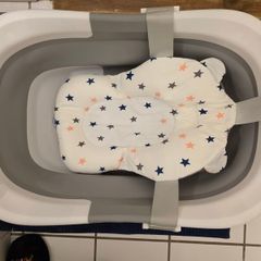 Baby bath tube