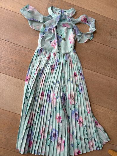 Girls all in one beautiful outfit