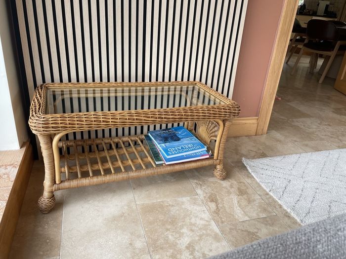 3 piece suite and coffee table