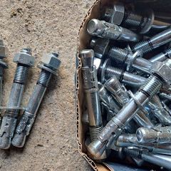 M16/125mm Anchor Bolts