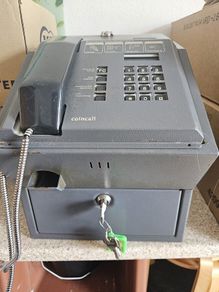 Coin payphone
