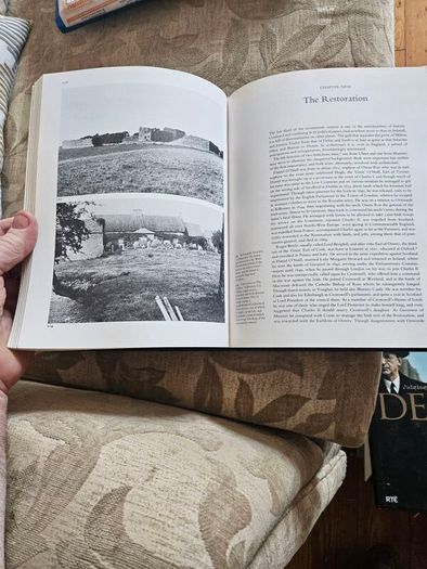 The Architecture Of Ireland. From Earliest Times To 1880. By Maurice Craig. First Edition Large Volume Hardback With Dustjacket In Good Condition.  See Photos For Same