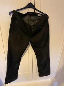 Guess size 33 jeans