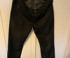 Guess size 33 jeans