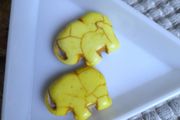 Howlite beads/yellow elephant