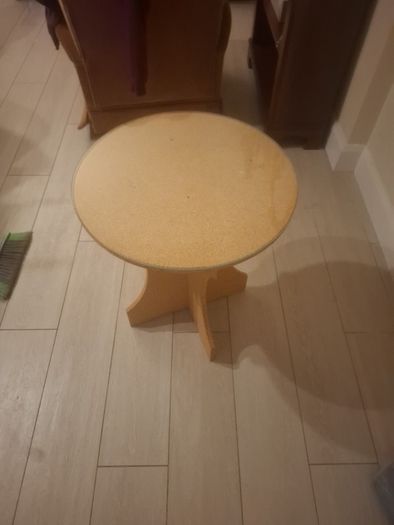 Free table