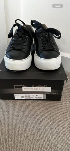Wonders shoes