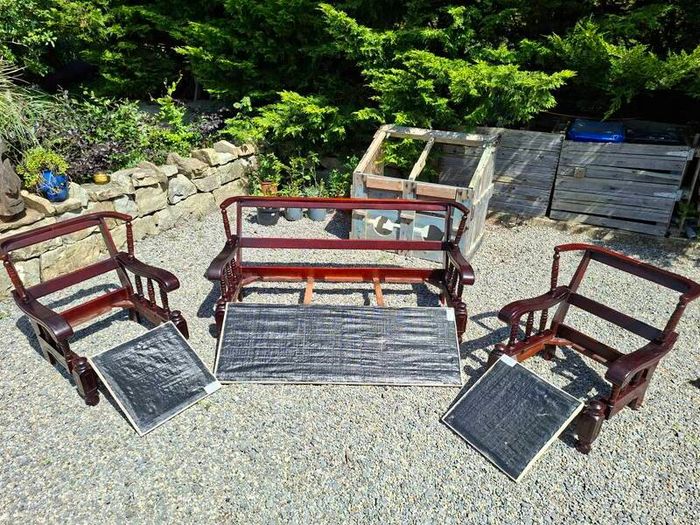 Suite of furniture
