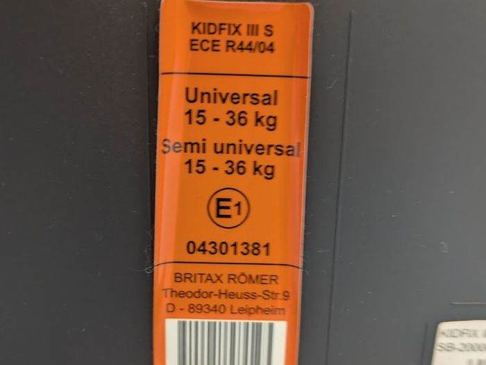 Britax Romer Kidfix III S with XP Pad and SICT High Back Booster Car Seat - Cosmos Black