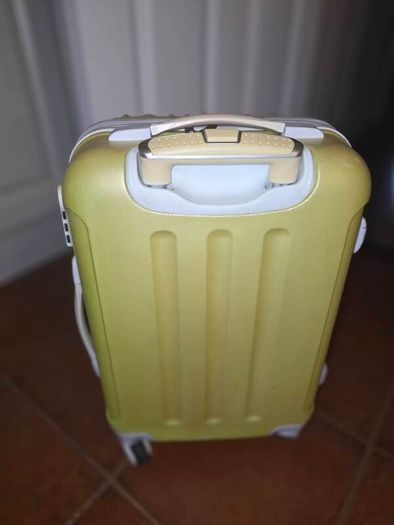 Cabin suitcase