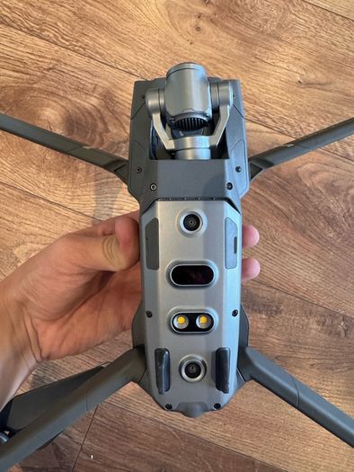 DJI Mavic 2 Zoom Fly More Combo
