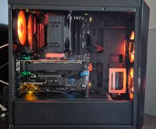Core i7 8700K 6 Core 12 Thread Processor, 32GB DDR4 Corsair Vengence LPX Ram, 512GB Intel NVME M.2 SSD Drive, Palit Dual GeForce GTX 1070 8GB GDDR5 GPU