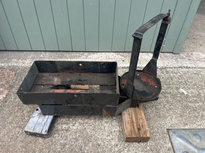Land Rover Series Battery Tray
