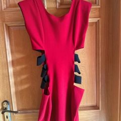 exhibit dress