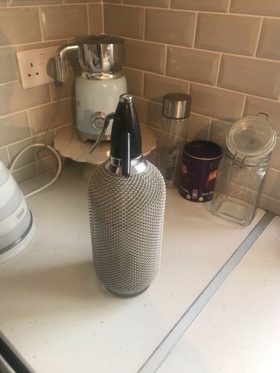 Soda for cocktails etc