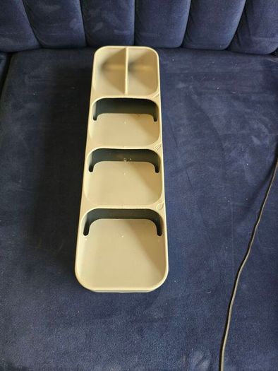 Cutlery holder