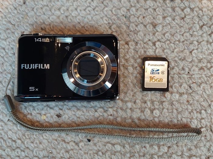 Fujifilm Finepix AX300 Y2K Retro Digital Camera