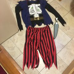 costume