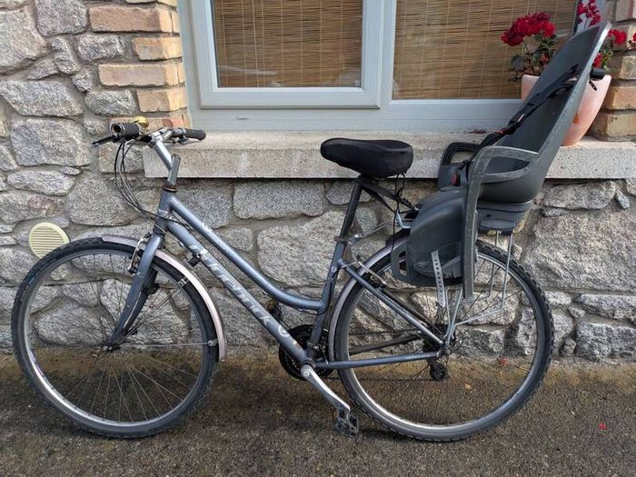 Ladies bike with child seat