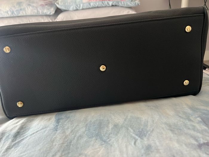 CC handbag executive tote