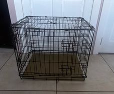 medium sized dog crate